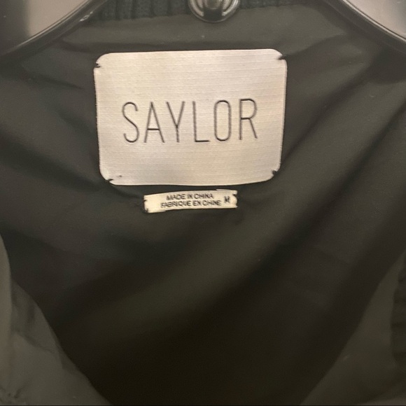 SAYLOR | Rianne Pullover Jacket - Picture 6 of 13